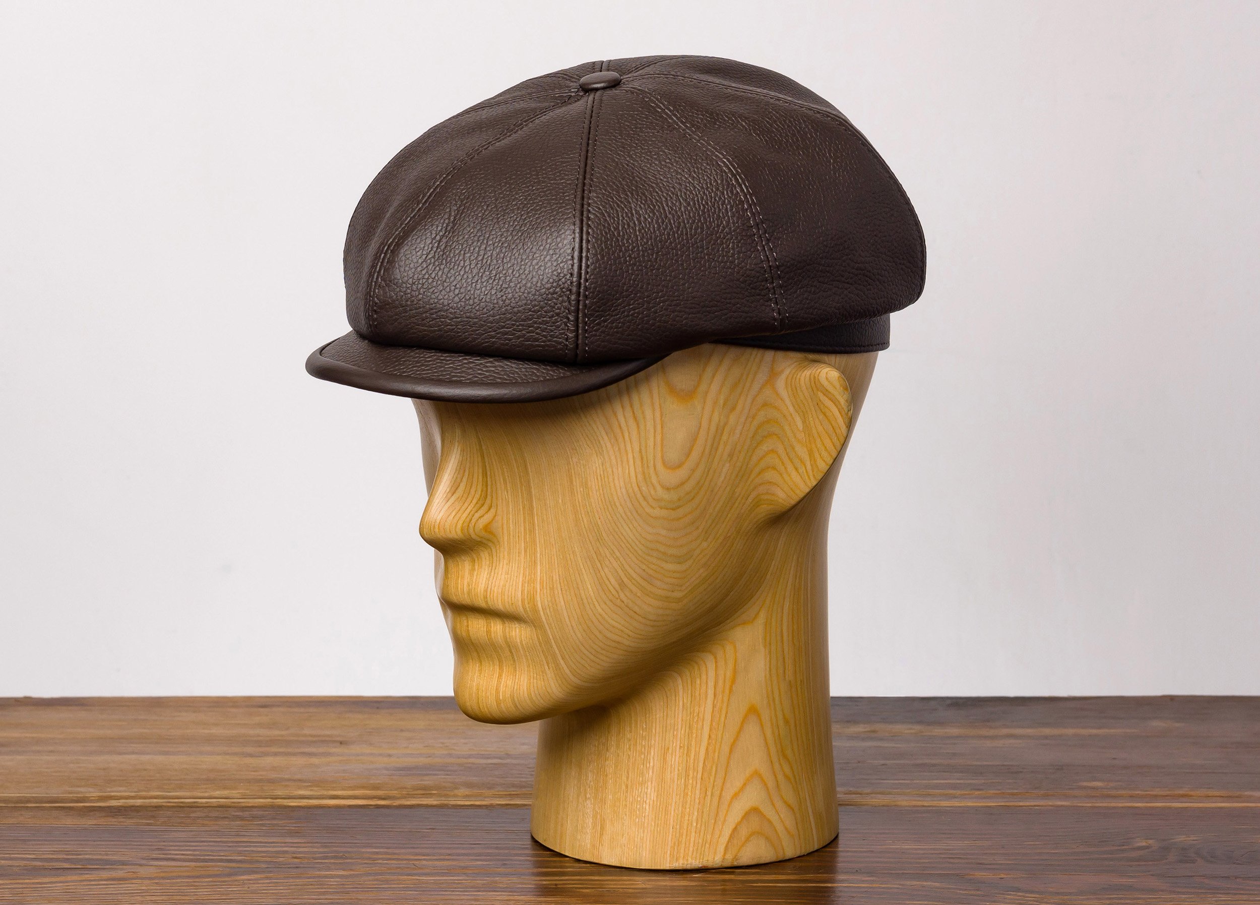 Brian genuine leather flat cap with 8 panels crown gatsby hat